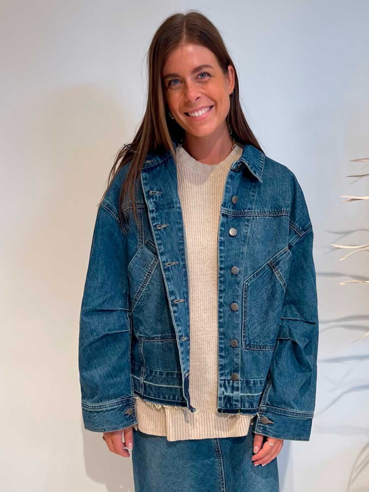 Ashley Furman Flock Perle A'POKE - Rabens Saloner Koi Shirt Jacket Washed indigo