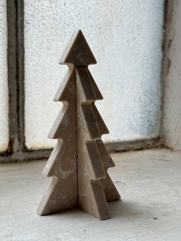 Mangus - Marble Christmas Tree