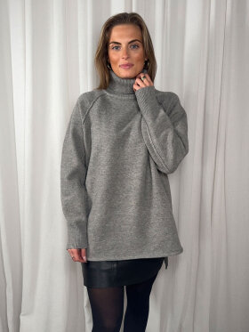 Haute L'amitié - Premiere Reverse Roll Neck